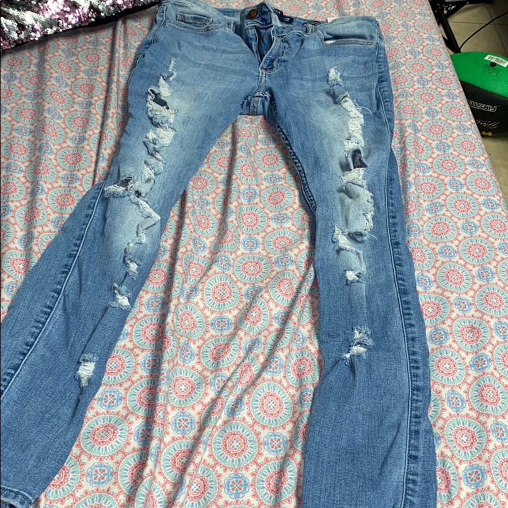 Hollister w28 L28